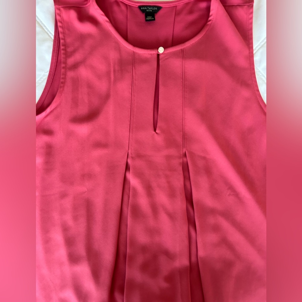 Ann Taylor Sleeveless Top in Rich Pink - Picture 3 of 8